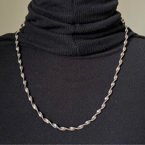 Vintage Italian Sterling Silver 925 Two Tone Twist 20” Necklace, 8 grams